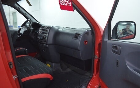 Toyota HiAce, 2007 год, 750 000 рублей, 10 фотография