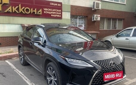 Lexus RX IV рестайлинг, 2019 год, 4 450 000 рублей, 1 фотография