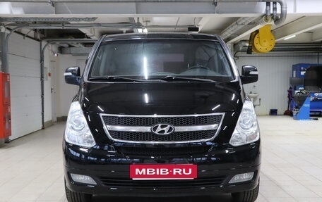 Hyundai Grand Starex Grand Starex I рестайлинг 2, 2012 год, 1 649 990 рублей, 2 фотография