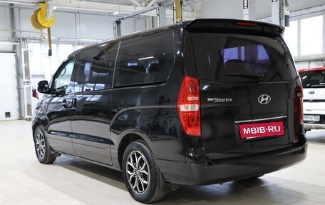 Hyundai Grand Starex Grand Starex I рестайлинг 2, 2012 год, 1 649 990 рублей, 7 фотография