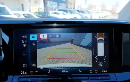 Volkswagen Multivan, 2025 год, 7 900 000 рублей, 17 фотография