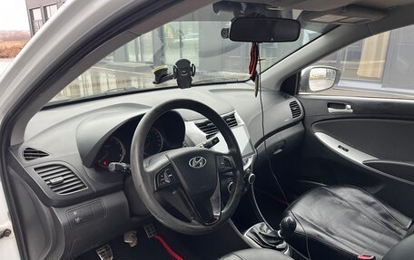 Hyundai Solaris II рестайлинг, 2013 год, 730 000 рублей, 6 фотография