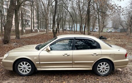 Hyundai Sonata IV рестайлинг, 2005 год, 630 000 рублей, 3 фотография