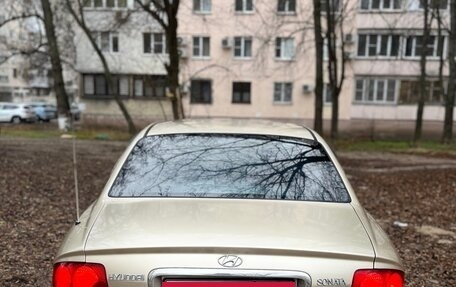 Hyundai Sonata IV рестайлинг, 2005 год, 630 000 рублей, 5 фотография