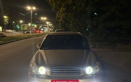 Hyundai Sonata IV рестайлинг, 2005 год, 630 000 рублей, 31 фотография