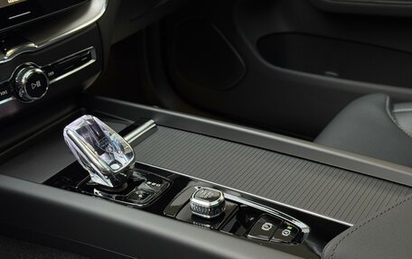 Volvo XC60 II, 2025 год, 9 990 000 рублей, 14 фотография