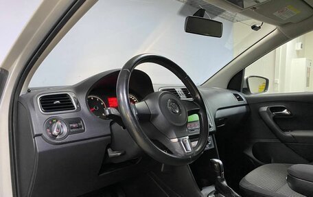 Volkswagen Polo VI (EU Market), 2013 год, 812 000 рублей, 15 фотография