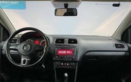 Volkswagen Polo VI (EU Market), 2013 год, 812 000 рублей, 13 фотография