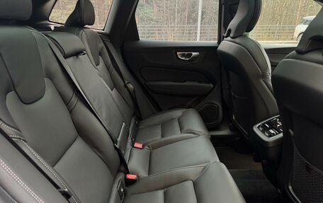 Volvo XC60 II, 2025 год, 9 990 000 рублей, 10 фотография