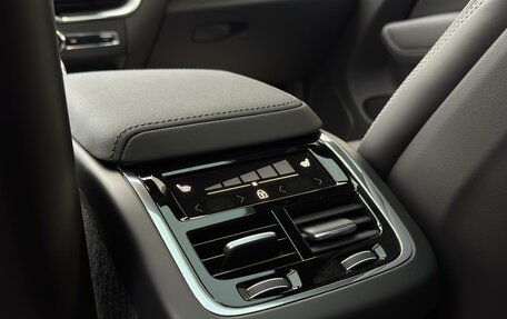 Volvo XC60 II, 2025 год, 9 990 000 рублей, 20 фотография