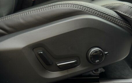 Volvo XC60 II, 2025 год, 9 990 000 рублей, 24 фотография