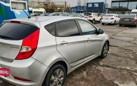 Hyundai Solaris II рестайлинг, 2015 год, 475 000 рублей, 2 фотография