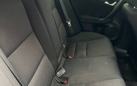 Honda Accord VIII рестайлинг, 2011 год, 850 000 рублей, 9 фотография