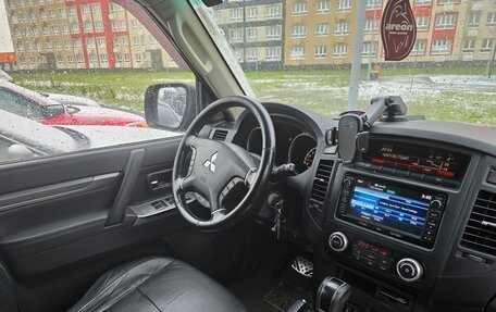 Mitsubishi Pajero IV, 2013 год, 2 400 000 рублей, 4 фотография