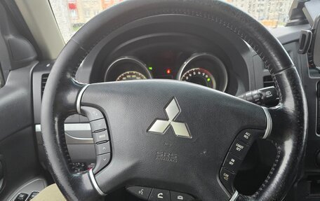 Mitsubishi Pajero IV, 2013 год, 2 400 000 рублей, 8 фотография