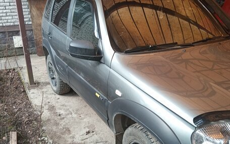 Chevrolet Niva I рестайлинг, 2018 год, 680 000 рублей, 3 фотография