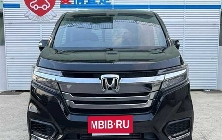 Honda Stepwgn IV, 2019 год, 1 750 007 рублей, 2 фотография