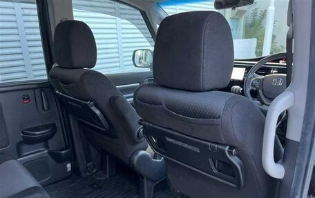 Honda Stepwgn IV, 2019 год, 1 750 007 рублей, 12 фотография