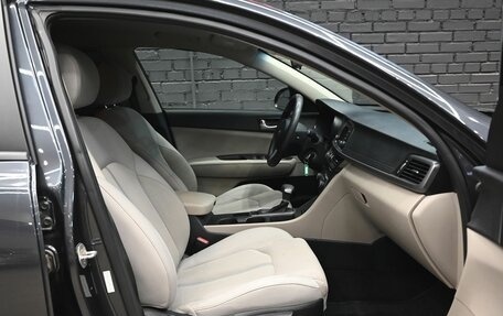 KIA Optima IV, 2017 год, 1 665 000 рублей, 10 фотография