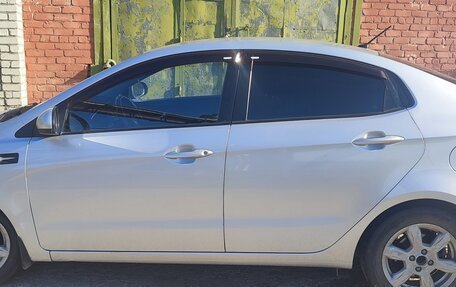 KIA Rio III рестайлинг, 2014 год, 830 000 рублей, 3 фотография