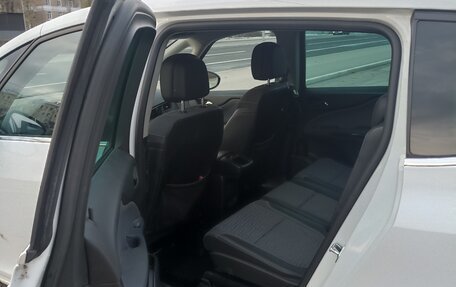 Opel Zafira C рестайлинг, 2013 год, 1 000 000 рублей, 10 фотография