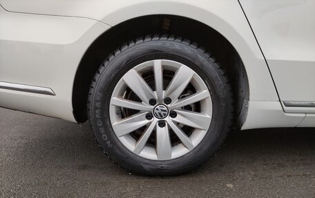 Volkswagen Passat B7, 2011 год, 1 050 000 рублей, 12 фотография