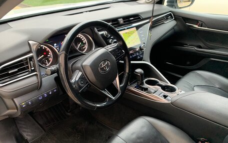 Toyota Camry, 2020 год, 3 100 000 рублей, 6 фотография