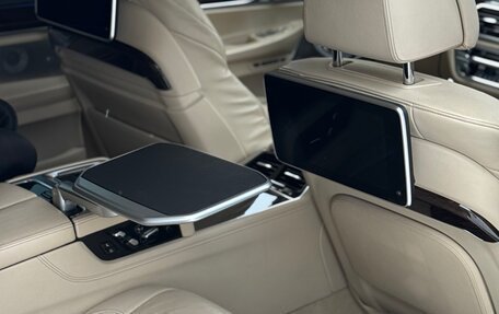 BMW 7 серия, 2015 год, 3 750 000 рублей, 22 фотография