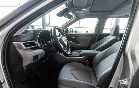 Toyota Highlander, 2024 год, 6 790 000 рублей, 7 фотография