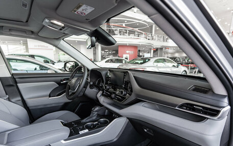 Toyota Highlander, 2024 год, 6 790 000 рублей, 11 фотография