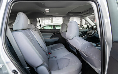 Toyota Highlander, 2024 год, 6 790 000 рублей, 12 фотография