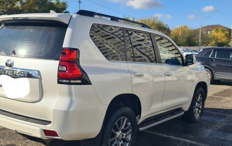 Toyota Land Cruiser Prado 150 рестайлинг 2, 2018 год, 4 950 000 рублей, 1 фотография