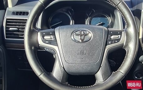 Toyota Land Cruiser Prado 150 рестайлинг 2, 2018 год, 4 950 000 рублей, 8 фотография