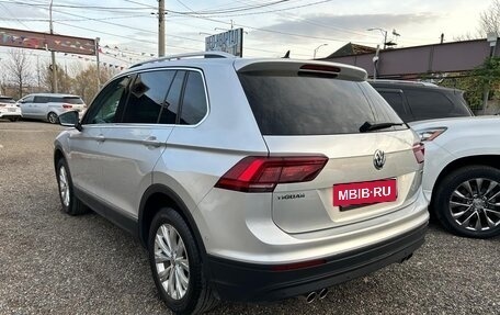 Volkswagen Tiguan II, 2018 год, 1 990 000 рублей, 6 фотография
