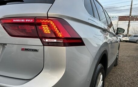 Volkswagen Tiguan II, 2018 год, 1 990 000 рублей, 9 фотография