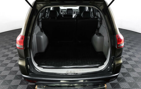 Mitsubishi Pajero Sport II рестайлинг, 2015 год, 1 878 000 рублей, 10 фотография