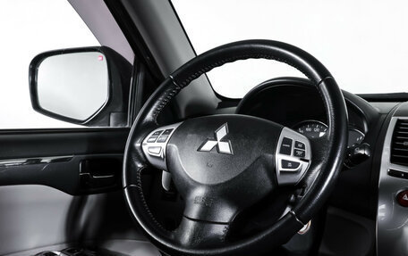 Mitsubishi Pajero Sport II рестайлинг, 2015 год, 1 878 000 рублей, 13 фотография