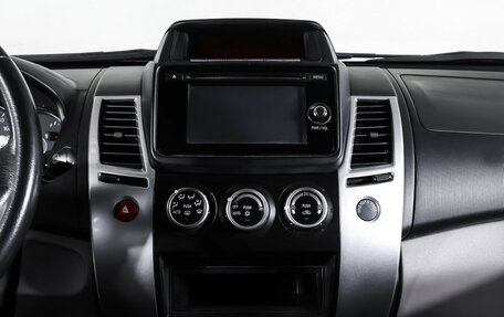 Mitsubishi Pajero Sport II рестайлинг, 2015 год, 1 878 000 рублей, 14 фотография