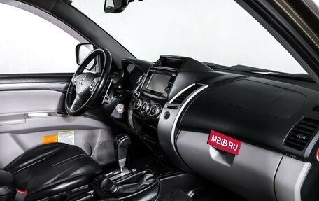 Mitsubishi Pajero Sport II рестайлинг, 2015 год, 1 878 000 рублей, 11 фотография