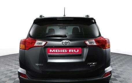 Toyota RAV4, 2015 год, 1 986 000 рублей, 6 фотография