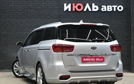 KIA Carnival III, 2019 год, 3 330 000 рублей, 5 фотография