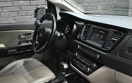 KIA Carnival III, 2019 год, 3 330 000 рублей, 22 фотография