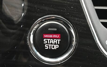 KIA Carnival III, 2019 год, 3 330 000 рублей, 20 фотография