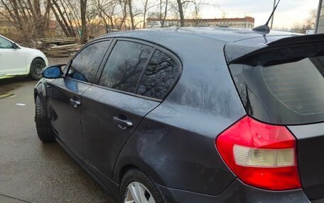 BMW 1 серия, 2006 год, 590 000 рублей, 6 фотография