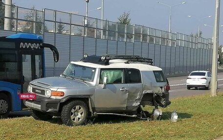 Toyota FJ Cruiser, 2008 год, 1 150 000 рублей, 2 фотография