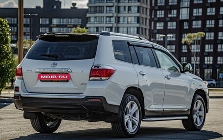 Toyota Highlander III, 2010 год, 2 147 500 рублей, 10 фотография