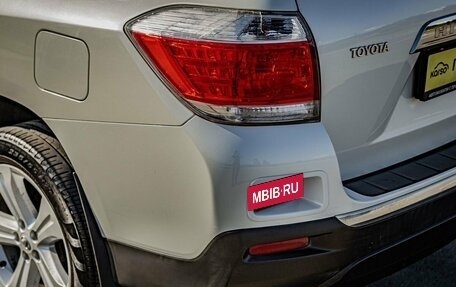 Toyota Highlander III, 2010 год, 2 147 500 рублей, 8 фотография