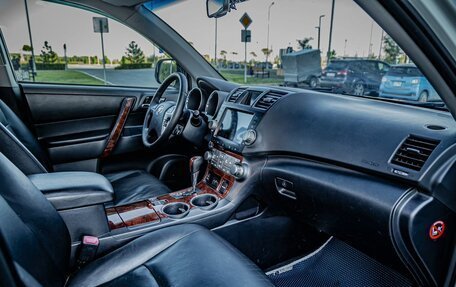 Toyota Highlander III, 2010 год, 2 147 500 рублей, 22 фотография