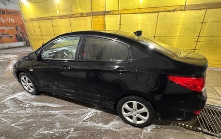 Hyundai Solaris II рестайлинг, 2013 год, 870 000 рублей, 9 фотография