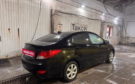 Hyundai Solaris II рестайлинг, 2013 год, 870 000 рублей, 2 фотография